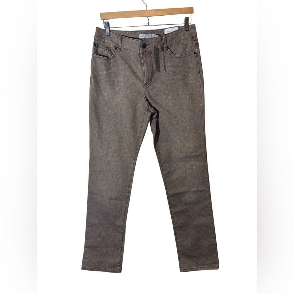 NEW CHICO’S | slim leg regular Cairo wash 1 jeans
